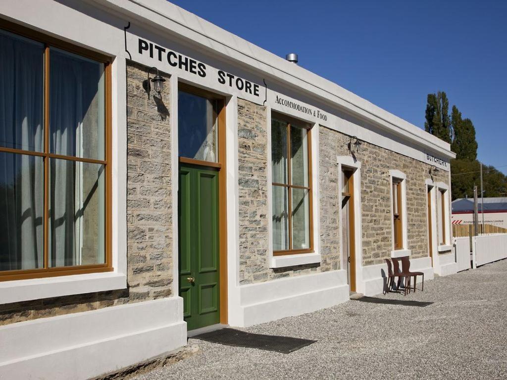 Pitches Store Ophir Екстериор снимка